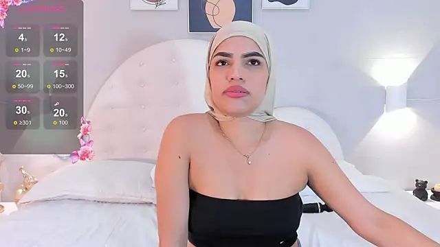 Snapshot of Umarani_ chatting on February 13, 1:08 am Umarani online show from February 13, 1:08 am