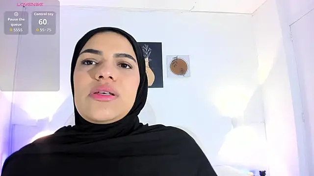 Snapshot of Umarani_ chatting on November 6, 6:31 pm Umarani online show from November 6, 6:31 pm