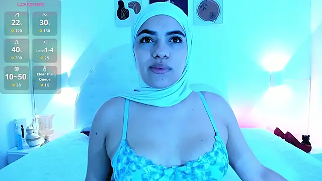 Snapshot of Umarani_ chatting on November 18, 6:45 pm Umarani online show from November 18, 6:45 pm