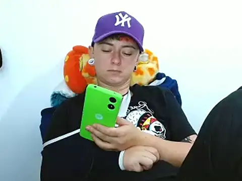 tomboyblue online show from March 21, 7:35 pm