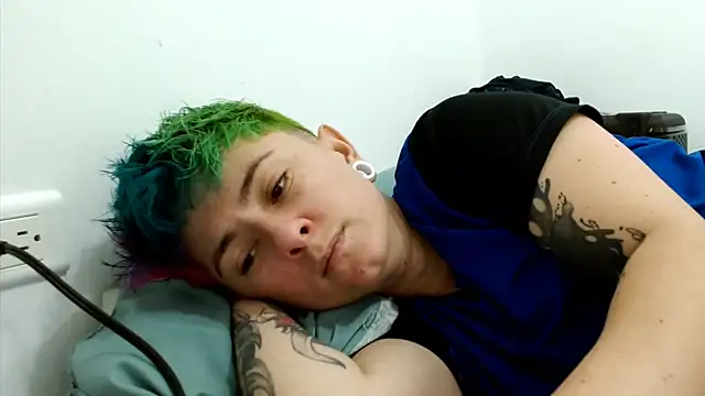 tomboyblue online show from October 31, 5:47 pm