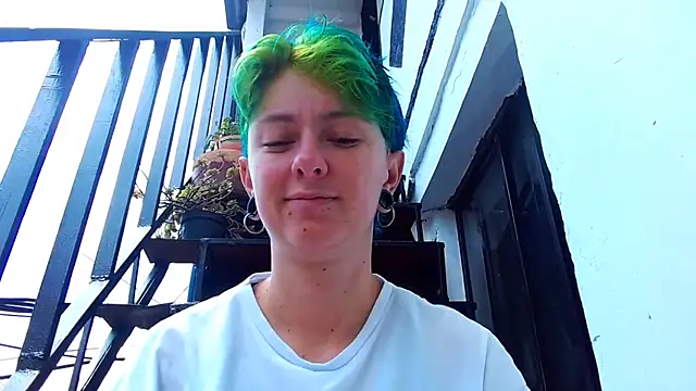 tomboyblue online show from April 12, 4:12 pm