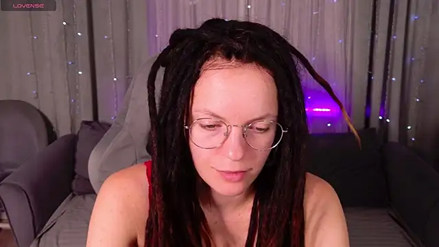 Snapshot of CoreyJane chatting on August 5, 4:48 am CoreyJane online show from August 5, 4:48 am