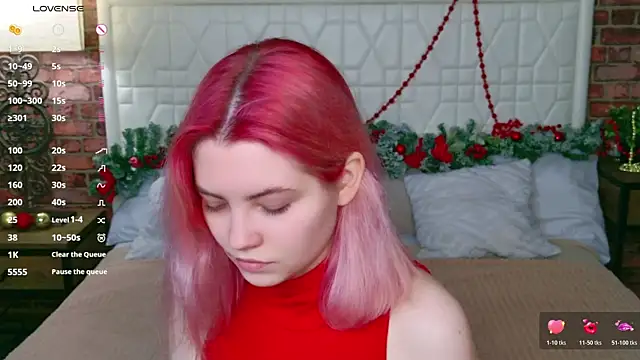 Lisa Adam online show from December 15, 5:06 pm