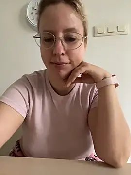 MariaValentine online show from February 5, 7:46 am