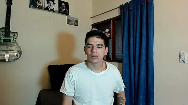 Snapshot of Ares_Johnson chatting on February 20, 12:25 pm Ares Johnson online show from February 20, 12:25 pm