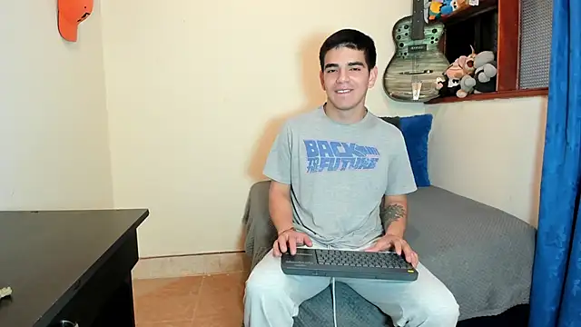 Snapshot of Ares_Johnson chatting on February 21, 4:16 pm Ares Johnson online show from February 21, 4:16 pm