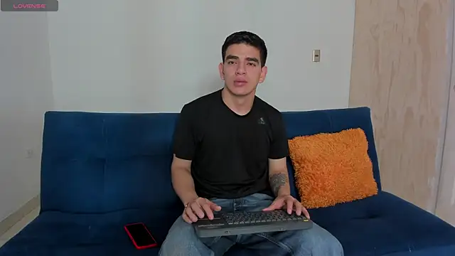 Snapshot of Ares_Johnson chatting on September 20, 12:28 pm Ares Johnson online show from September 20, 12:28 pm