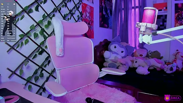 Snapshot of MaddyFooxx chatting on March 1, 9:59 pm MaddyFooxx online show from March 1, 9:59 pm