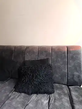 Mazikeen-- online show from April 19, 1:10 pm