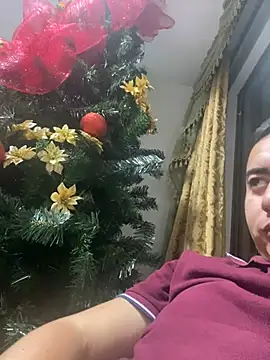 DanielGomez9 online show from December 25, 7:24 am