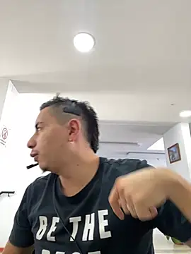 DanielGomez9 online show from January 13, 2:32 pm