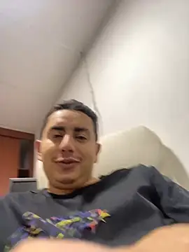 DanielGomez9 online show from February 22, 12:16 am