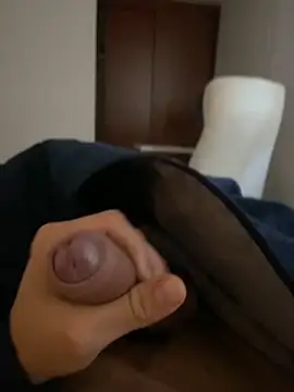 DanielGomez9 online show from March 3, 1:09 pm