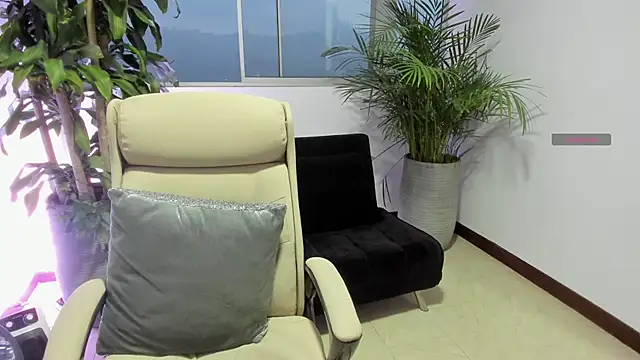 DanielGomez9 online show from March 13, 11:16 pm