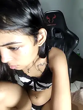 Livia Diaz online show from April 17, 5:21 am