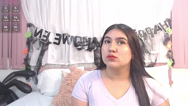 Snapshot of LexiiBloom chatting on October 19, 10:38 am LexiiBloom online show from October 19, 10:38 am