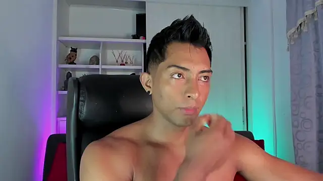 Couple muscle1 online show from December 13, 2:49 pm