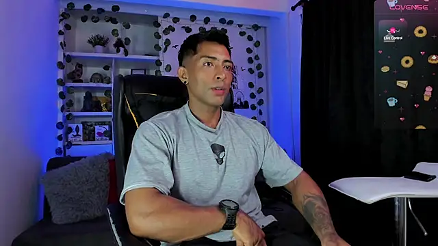 Couple muscle1 online show from December 30, 11:49 pm