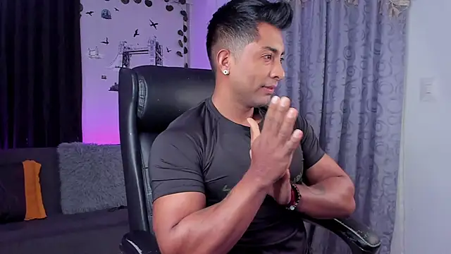 Couple muscle1 online show from March 17, 2:01 pm