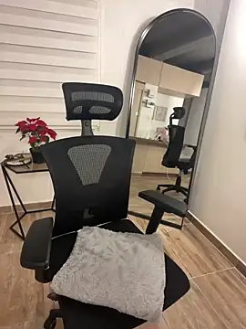 Eva Gonzalez online show from January 18, 2:03 am