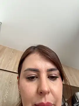 Eva Gonzalez online show from April 12, 2:00 pm