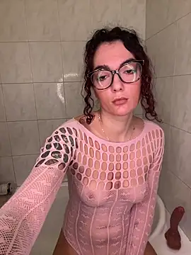 Strawberry queen91 online show from March 6, 10:47 pm