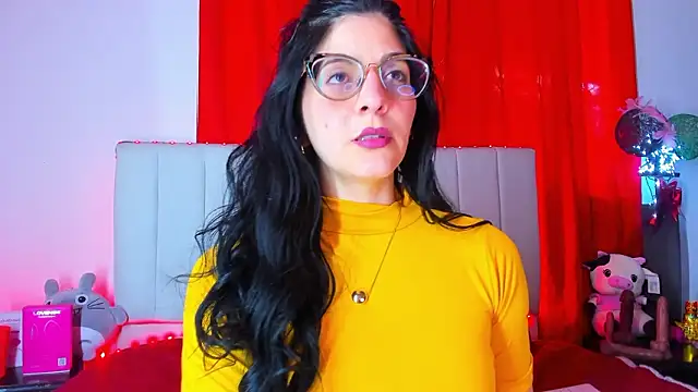 caro lyne  online show from March 14, 4:56 pm