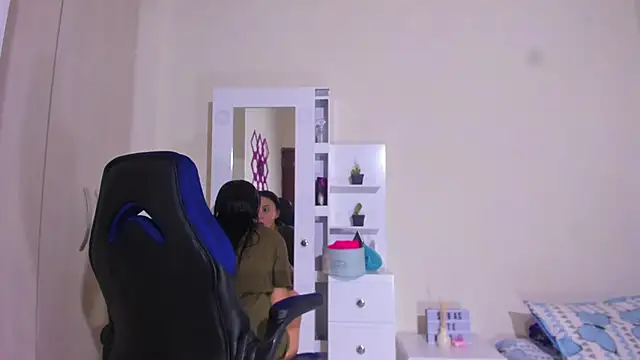 Snapshot of anny_vittar chatting on February 8, 10:29 pm anny vittar online show from February 8, 10:29 pm