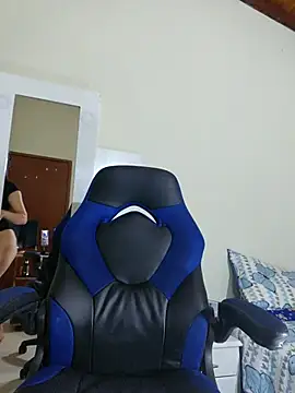 Snapshot of anny_vittar chatting on October 5, 5:17 am anny vittar online show from October 5, 5:17 am