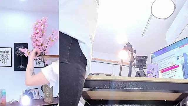 Siouxsie cenobite online show from December 4, 11:19 am