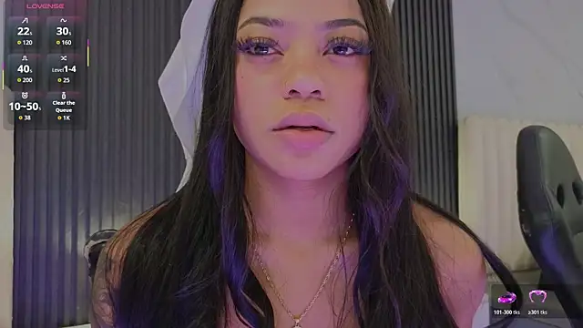 Madiee Rhea online show from April 14, 7:47 am