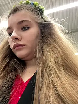 Snapshot of Holy_Tereza chatting on December 27, 3:37 pm Holy Tereza online show from December 27, 3:37 pm