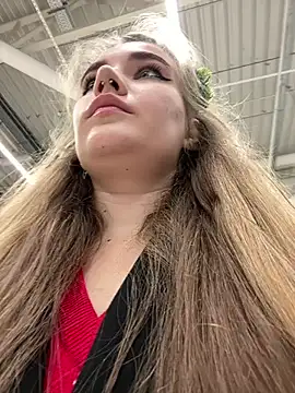 Snapshot of Holy_Tereza chatting on December 28, 3:37 pm Holy Tereza online show from December 28, 3:37 pm