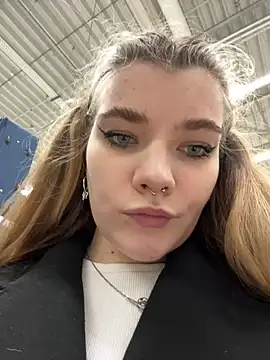 Snapshot of Holy_Tereza chatting on January 5, 3:23 pm Holy Tereza online show from January 5, 3:23 pm