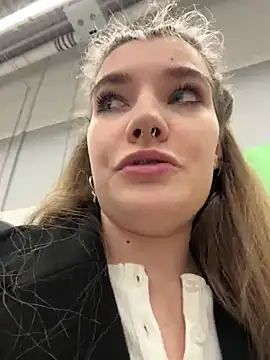 Snapshot of Holy_Tereza chatting on January 14, 3:26 pm Holy Tereza online show from January 14, 3:26 pm