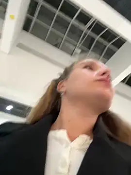 Snapshot of Holy_Tereza chatting on February 20, 5:40 pm Holy Tereza online show from February 20, 5:40 pm