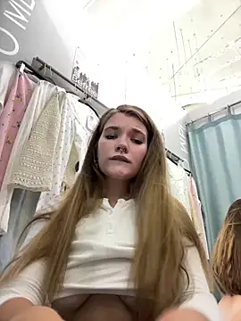 Snapshot of Holy_Tereza chatting on March 4, 6:18 pm Holy Tereza online show from March 4, 6:18 pm