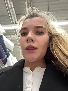 Snapshot of Holy_Tereza chatting on March 5, 3:18 pm Holy Tereza online show from March 5, 3:18 pm