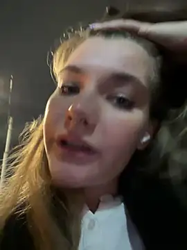 Snapshot of Holy_Tereza chatting on March 7, 3:18 pm Holy Tereza online show from March 7, 3:18 pm