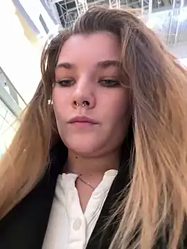 Snapshot of Holy_Tereza chatting on March 19, 6:23 pm Holy Tereza online show from March 19, 6:23 pm