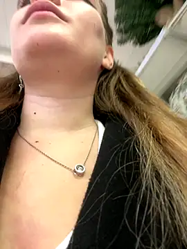 Snapshot of Holy_Tereza chatting on October 25, 3:40 pm Holy Tereza online show from October 25, 3:40 pm