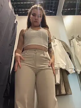 Snapshot of Holy_Tereza chatting on November 7, 3:45 pm Holy Tereza online show from November 7, 3:45 pm