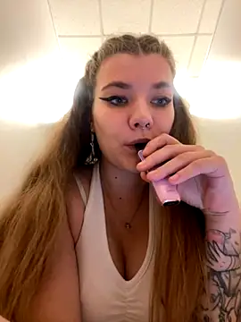 Snapshot of Holy_Tereza chatting on December 2, 3:40 pm Holy Tereza online show from December 2, 3:40 pm