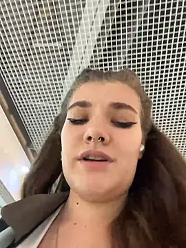 Snapshot of Holy_Tereza chatting on May 13, 3:42 pm Holy Tereza online show from May 13, 3:42 pm