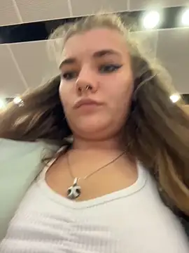 Snapshot of Holy_Tereza chatting on June 20, 3:48 pm Holy Tereza online show from June 20, 3:48 pm