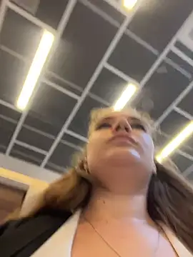 Snapshot of Holy_Tereza chatting on June 28, 3:40 pm Holy Tereza online show from June 28, 3:40 pm