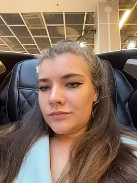 Snapshot of Holy_Tereza chatting on July 3, 3:40 pm Holy Tereza online show from July 3, 3:40 pm