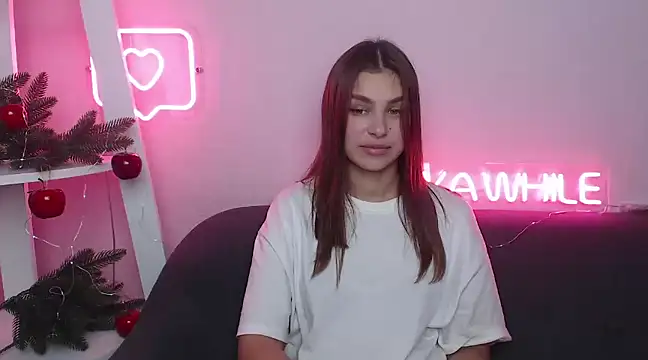 MilanaAngelAs online show from December 22, 10:49 am