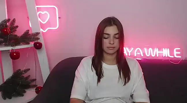 MilanaAngelAs online show from December 26, 11:54 am